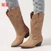 2026 Botas de Piel para Mujer al por Mayor en Stock, Nuevo Estilo Retro Europeo y Americano Otoño/Invierno, Tacón Grueso, Botas de Piel para Mujer Talla Grande