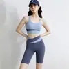 Conjunto de yoga bicolor de cintura cruzada para mujer, conjunto de dos piezas de top deportivo y shorts de cintura alta, ropa de fitness Pilates adelgazante