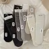 Calcetines Nuevos para Mujer Calcetines Gruesos Color Sólido Simples Sin Costuras Versátiles Calcetines de Media Pantorrilla Grises Primavera y Otoño Calcetines Largos Básicos para Mujer