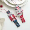 Nuevos Adornos Colgantes de Madera de Soldado de Nuez Coloridos de Dibujos Animados Creativos de Navidad Decoraciones Festivas para el Árbol de Navidad