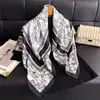 Bufanda Cuadrada Grande de Seda Diagonal con Patrón Mozhu Yanya 90 Moda Versátil Estampada Imitación Seda Protectora del Polvo Pañuelo para la Cabeza Bufanda para Mujeres
