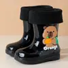 Novas Galochas Infantis Cartoon Capivara Tendência, Botas Fofas Impermeáveis e Antiderrapantes para Meninos e Meninas, Adequadas para Todas as Estações