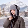 Sombrero Lei Feng con felpa para mujer, sombrero de invierno para protección de orejas, sombrero grueso cálido a prueba de viento y frío, sombrero para exteriores para hombre del noreste, para ciclismo