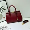 Bolso de mano vintage para mujer, modelo nuevo 2026, gran capacidad, un solo hombro, venta al por mayor, estilo coreano, versátil
