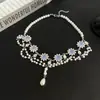 Colar choker vintage de strass e pérolas de alta qualidade para mulheres, corrente para clavícula estilo palácio, luxo leve, alta qualidade, elegante, corrente de pescoço da moda