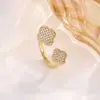 Anel Popular Exquisito Pedra Branca Super Brilhante Nicho Luxo Leve Personalizado Feminino Aberto Ajustável Conjunto de Anéis de Alta Qualidade