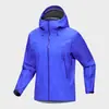Procesamiento Personalizado de Chaquetas de Exterior para Hombre y Mujer, Modelos Gruesos de Primavera y Otoño, Chaquetas Cortavientos e Impermeables, Personalización OEM desde la Fábrica de Origen