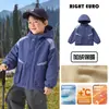 Casaco de inverno europeu para meninos, capa de chuva para bebês, roupas infantis com forro de fleece, roupas de inverno para meninos estilo novo, espessado