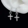 Aretes de Cruz Iris Brillantes de Diamante Completo Aretes de Diseño Nicho Aretes Versátiles para Apilar