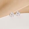 Pendientes Baffy de Plata S999 Estilo Francés Simple Exquisitos con Circonita para Mujer Moda Versátiles Pequeños de Cuatro Hojas Pendientes para Verano