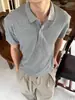 Camiseta Henley de manga curta com listras verticais em relevo para o verão, unissex, estilo retro Cleanfit, top de malha, moderno