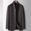 Abrigo Hecho a Mano para Hombre 2026 Otoño/Invierno Estilo Chino Cuello Alto Un Botón Forro Desmontable de Plumón de Pato Blanco Abrigo de Lana para Hombres de Mediana Edad
