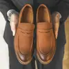 Mocasines transfronterizos de talla grande, nueva colección de otoño, modernos y versátiles, mocasines de punta estilo británico, zapatos de cuero elegantes y a la moda