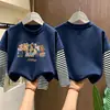 Camiseta listrada de manga comprida para meninas, novo estilo outono 2026, camiseta básica de algodão puro para crianças meninas, top para crianças maiores