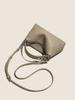 Bolso de Piel de Vaca de Primera Capa para Mujer Modelo Nuevo 2026 Bolso de Piel Genuina para Mujer con Acabado de Alta Gama, Bolso de Hombro de Nicho de Lujo Ligero, Bolso de Mano para Mujer