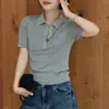 Top de Malha com Gola Polo da Moda Jomi Studio para Mulheres 2026 Novo Verão Estilo Coreano Camiseta de Manga Curta Emagrecedora