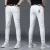 Jeans masculinos italianos de alta qualidade, corte slim, marca da moda, novo modelo primavera/verão 2026, calça longa casual cinza claro
