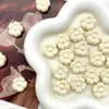 Serie de Colores Crema UV Acrílicos Color Sólido Flores Pequeñas Lindo Hecho a Mano DIY Cadena para Teléfono Colgante Materiales para Abalorios Accesorios