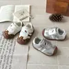 Zapatillas de entrenamiento alemanas para niñas, zapatillas de primavera y otoño con estampado de leopardo para niños, zapatos casuales lindos de suela blanda para niños y niñas, zapatos versátiles de estilo coreano