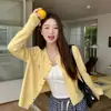 Jaqueta cardigan única e super estilosa estilo coreano para mulheres, novo modelo 2026, suéter de tricô amarelo, top para look de outono precoce estilo coreano