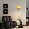 Lámpara de Piso Atmosférica para Sala de Estar, Dormitorio, Mesa Lateral de Sofá, Arte de Lujo Ligero, Lámpara de Mesa Retro Vintage Francesa Crema para Mesita de Noche