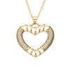 Europea y Americana Nueva Cadena de Clavícula Simple con Corazón Calado Collar Corazón de Melocotón para Mujer Cobre Chapado Oro Real Collar de Zirconia H147