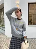 Camisa Yier Encuentra Bordado de Lana Xiaohua Suéter Engrosado Estilo Perezoso para Mujer Cuello Redondo Trenzado Delgado Top 0640
