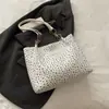 2026 Bolso de Hombro o Axila para Mujer, Nuevo, de Moda, Gran Capacidad, Simple, Versátil, con Estampado y Diseño Lindo