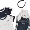 Camiseta Infantil Estilo Coreano Manga Curta Verão 2026 Nova Fashionável Versátil Gola Redonda Color Block Bordada Top Curto