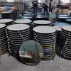 Espejo de baño de producción en masa de fábrica con borde metálico, espejo cosmético de pared, marco de aleación de aluminio negro, espejo de baño