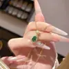 Nuevo collar de calabaza verde esmeralda de imitación estilo chino, cadena para la clavícula minimalista china moderna de lujo ligero, accesorio exquisito y versátil