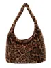 Bolso de Hombro Esponjoso de Gran Capacidad Bolso Tote de Gran Capacidad Bolso de Felpa Bolso Tote con Estampado de Leopardo Nuevo Otoño e Invierno Bolso de Hombro para Mujer