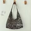 Bolso de Lona con Estampado de Leopardo Otoño 2024 para Mujer, Gran Capacidad, Bolso de Tela Coreano para el Hombro, Bolso Tote para Viaje, Bolso Escolar para Estudiante