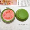 Resina de Simulación Fruta Comida Plato de Juego Adorno Accesorios Pegamento de Crema DIY Pinza para el Cabello Divertida Colgante de Bolsa Crocs Flores