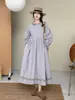20206 Ropa de Primavera, Vestido Largo Bordado de Estilo Artístico con Mangas Largas, Cuello Peter Pan Cintura con Cordón Vestido Largo Adelgazante para Mujer