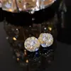 Brincos de Orelha Brilhantes de Diamante com Camada Dupla de Luxo Leve, Presilhas de Orelha Indolores de Nicho de Alta Qualidade, Design Empilhável Exquisito, Brincos Versáteis