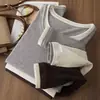 Moda Coreana de Moda Empalmado Falso Dos Piezas Terciopelo Tencel Lana Cuello Redondo Elástico Aspecto Adelgazante Camiseta Interior Camiseta