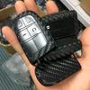 [Ventas Directas de Fábrica y Estilos Completos] Funda de Silicona para Llave con Patrón de Fibra de Carbono, Bolso para Llave Específico para Coche Transfronterizo