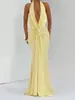 Otoño 2025 Nuevo Vestido Sexy y Elegante para Mujer con Cuello Halter, Espalda Descubierta, Fruncido, Ropa Transfronteriza Europea y Americana