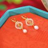 Yuebao Jewelry S925 Prata Esterlina Banhado A Ouro Hetian Jade Pérola de Água Doce Novo Estilo Chinês Vintage Folha de Bambu Brincos de Contas Redondas Gancho de Orelha