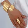 Conjunto de pulseira aberta e anel geométricos de design metálico transfronteiriço europeu e americano para mulheres, joias estilo punk retrô exagerado