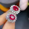 Brincos de Prata S925 com Rubis Vermelhos Cor de Pomba para Mulheres Moda Elegante 2024 Nova Moda Outono e Inverno