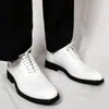 Zapatos de cuero para hombre, transfronterizos, para todas las estaciones, blancos, brillantes, de punta fina, modernos, formales, business casual, disponibles en tallas grandes, zapatos Derby, versátiles