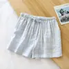 Shorts de Gaze Xadrez Simples de Verão para Casal com Cordão de Algodão Largos Casuais ao Ar Livre Calças de Pijama Femininas