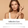 Corrector para el cuidado del cuerpo (blanco marfil) es suave y fácil de aplicar, cubre la piel de forma natural, hidrata, añade luminosidad y se adapta bien