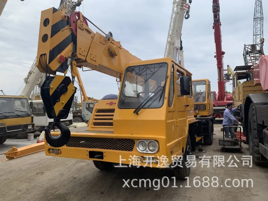 12 ton crane (2)