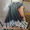 Manguera de ingeniería de alta presión, manguera de caucho trenzada con alambre de acero resistente al aceite y a altas temperaturas para maquinaria de acería, manguera de suministro de aceite para excavadoras