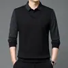 Camisa de manga larga para hombre de primavera y otoño, estilo dos piezas falsas con cuello a rayas y camiseta con estampado de piña, top para hombres de negocios de mediana edad