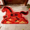 Felpudo Personalizable de Terciopelo de Cristal con Apellido Forma de Caballo Felices Fiestas Año del Caballo Felpudo Rojo Zodiacal Venta al por Mayor