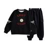 Conjunto de Roupa Masculina para Primavera e Outono 2026 Novo Padrão de Outono Infantil Moletom Regular Roupa Esportiva para Meninos Mais Velhos Tendência